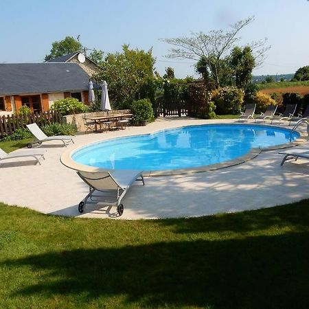 3 Self-Contained Gites With Pool And Games Room Saint-Georges-de-Noisné Exteriör bild