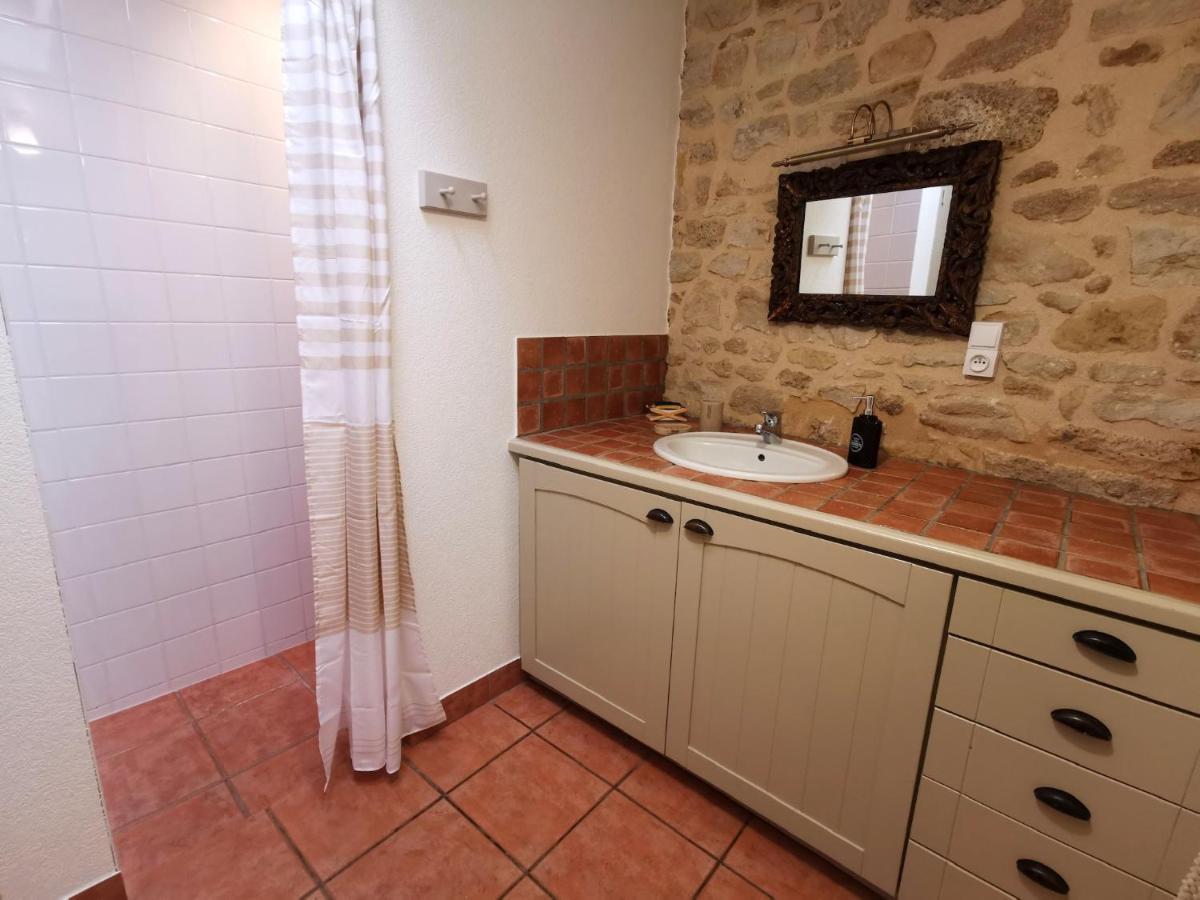 3 Self-Contained Gites With Pool And Games Room Saint-Georges-de-Noisné Exteriör bild