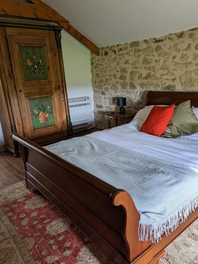 3 Self-Contained Gites With Pool And Games Room Saint-Georges-de-Noisné Exteriör bild