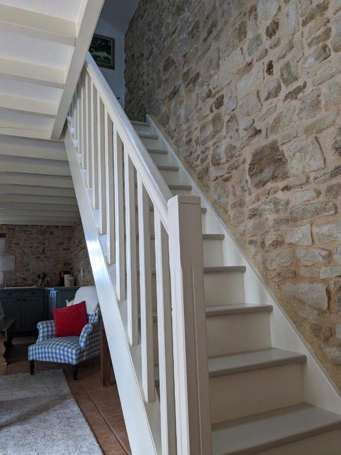 3 Self-Contained Gites With Pool And Games Room Saint-Georges-de-Noisné Exteriör bild
