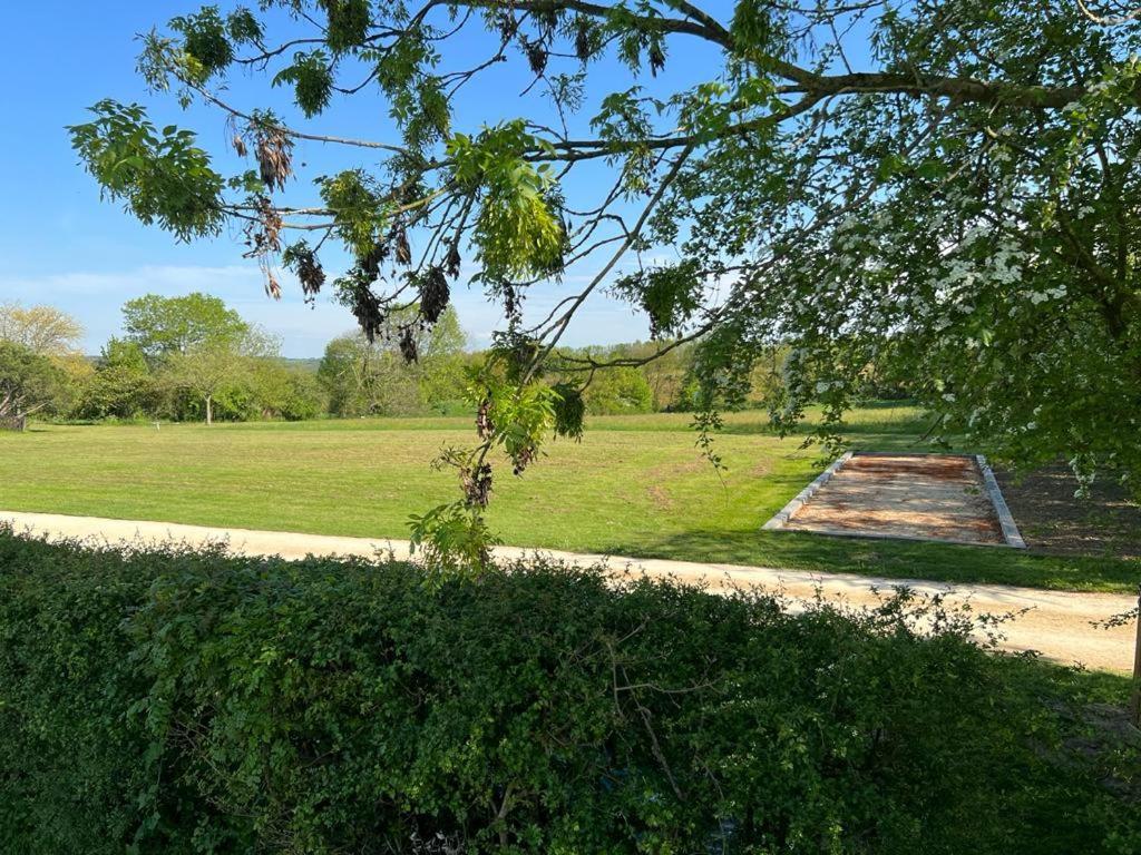 3 Self-Contained Gites With Pool And Games Room Saint-Georges-de-Noisné Exteriör bild